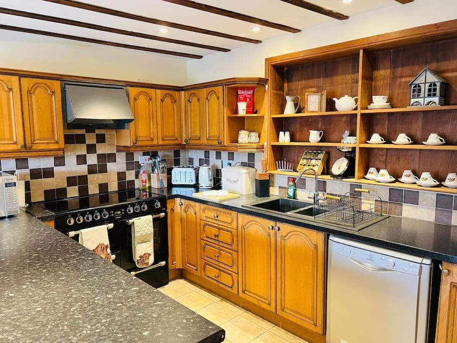 Holiday home Upper Caerfaelog *